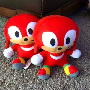 Stuffed knuckles